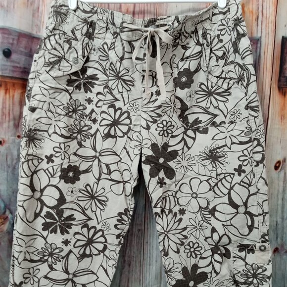 GLORIA VANDERBILT FLORAL CAPRIS 100% COTTON 5 POCKET DESIGN SIZE 14 - Picture 1 of 11